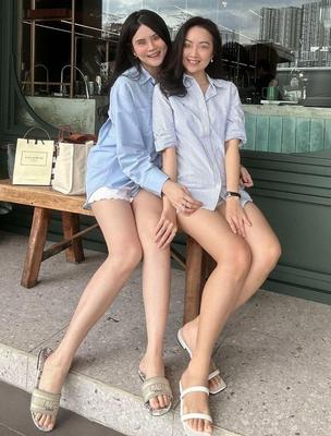 Beautiful Sexy Yummy Thick Legs