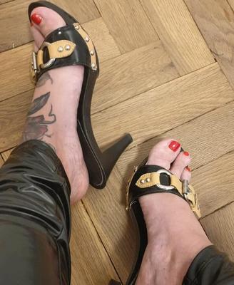 Feet with shoes for fap 